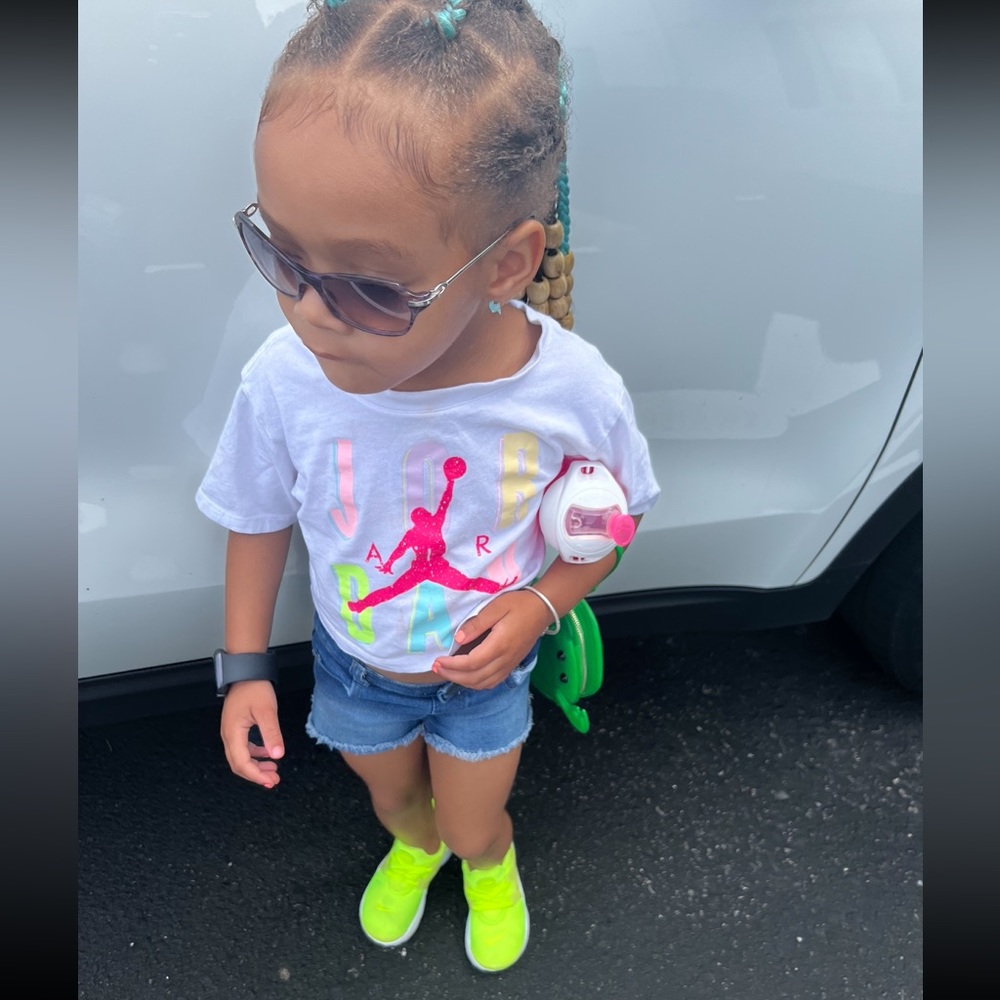 Yellow kids Nike 10c